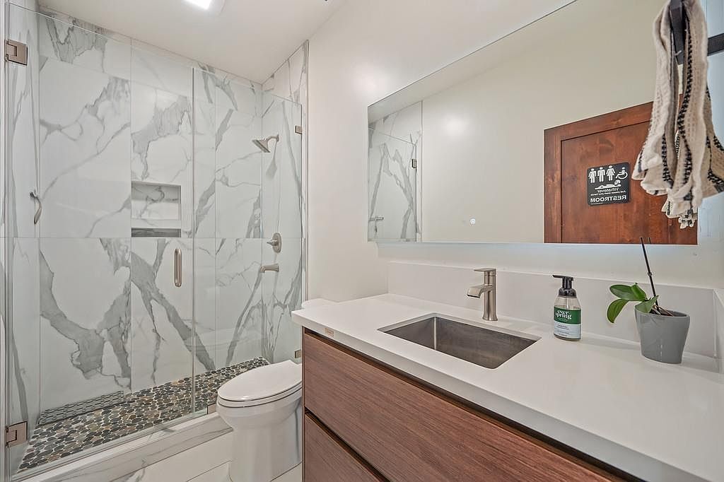 #XXXXhtmlcaption1876930