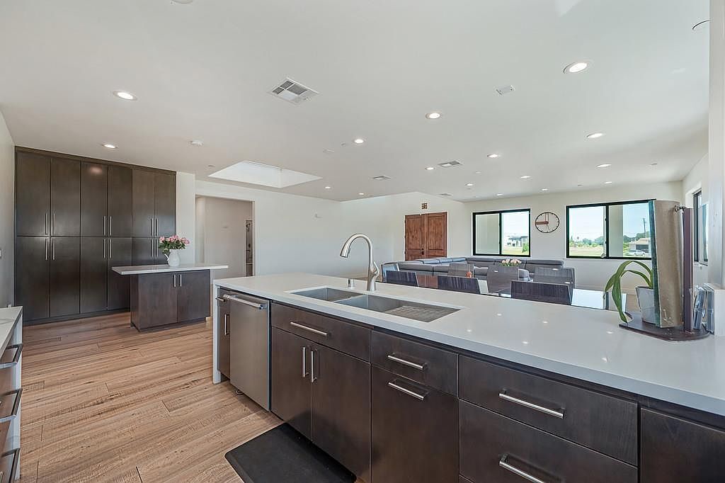 #XXXXhtmlcaption1876923