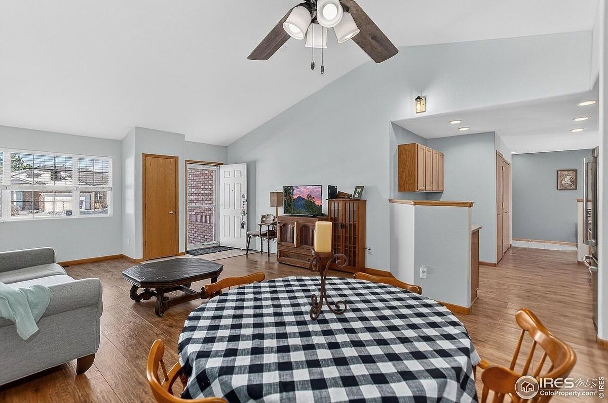 #XXXXhtmlcaption1878038