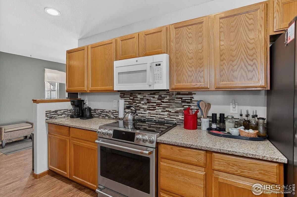 #XXXXhtmlcaption1878040