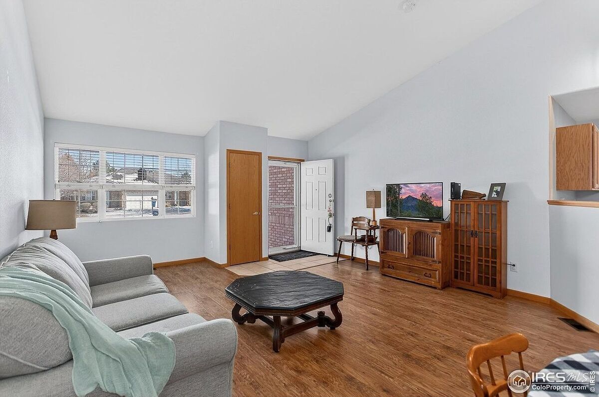 #XXXXhtmlcaption1878035