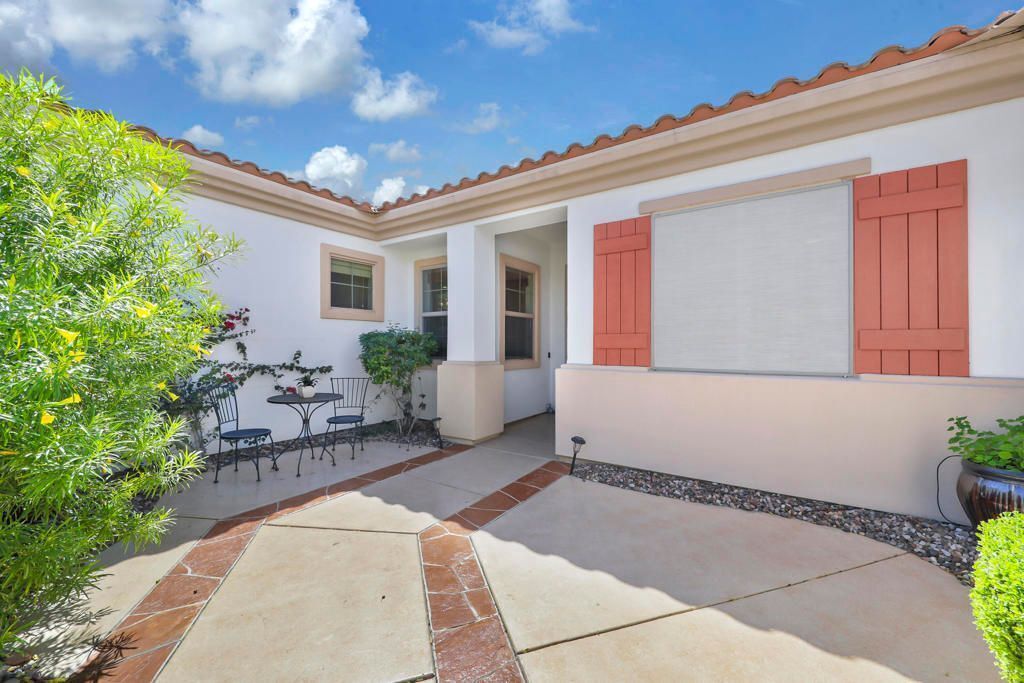 #XXXXhtmlcaption1879674