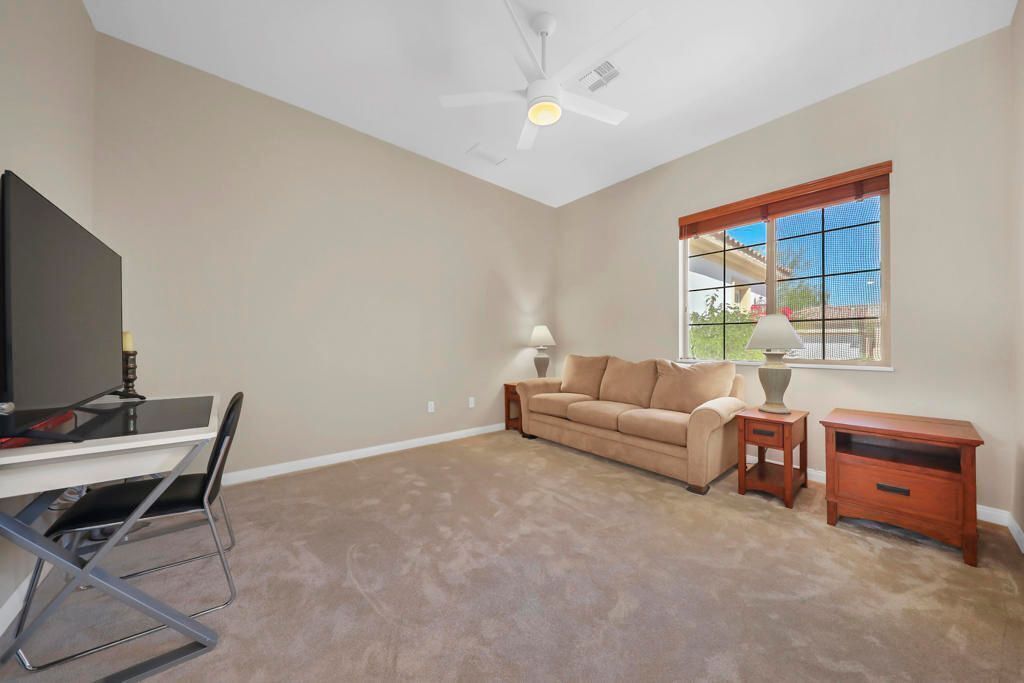 #XXXXhtmlcaption1879681