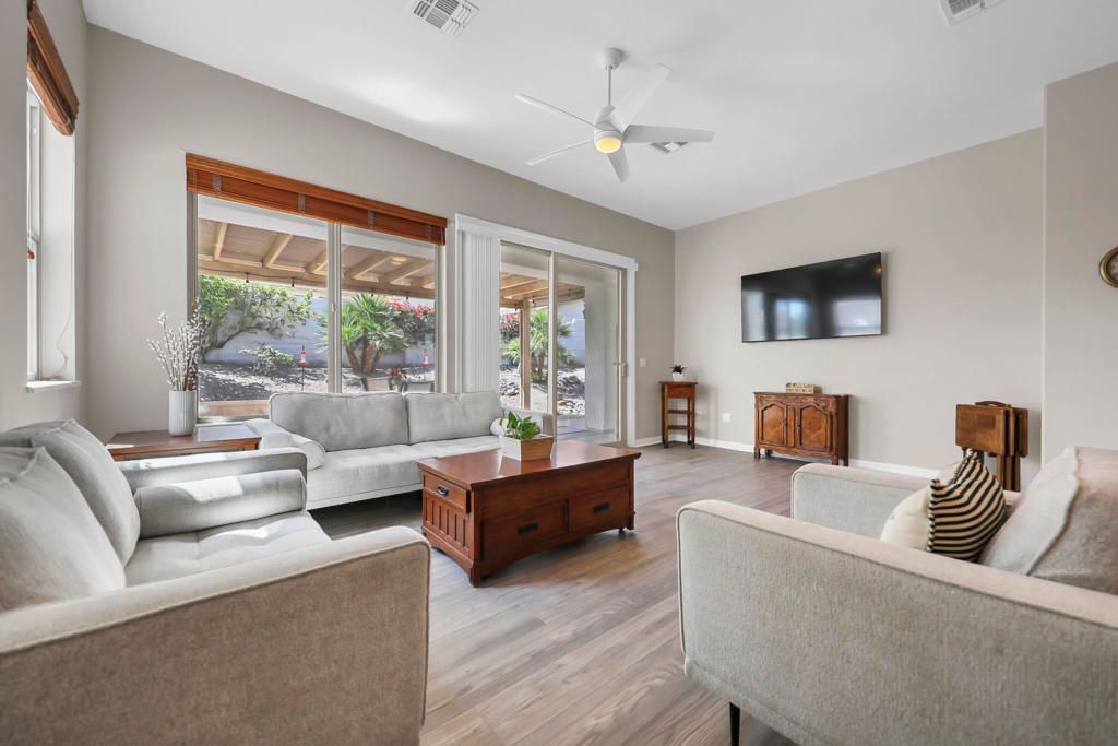 #XXXXhtmlcaption1879683