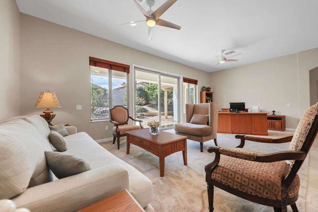 #XXXXhtmlcaption1879677