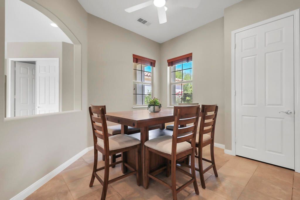 #XXXXhtmlcaption1879692