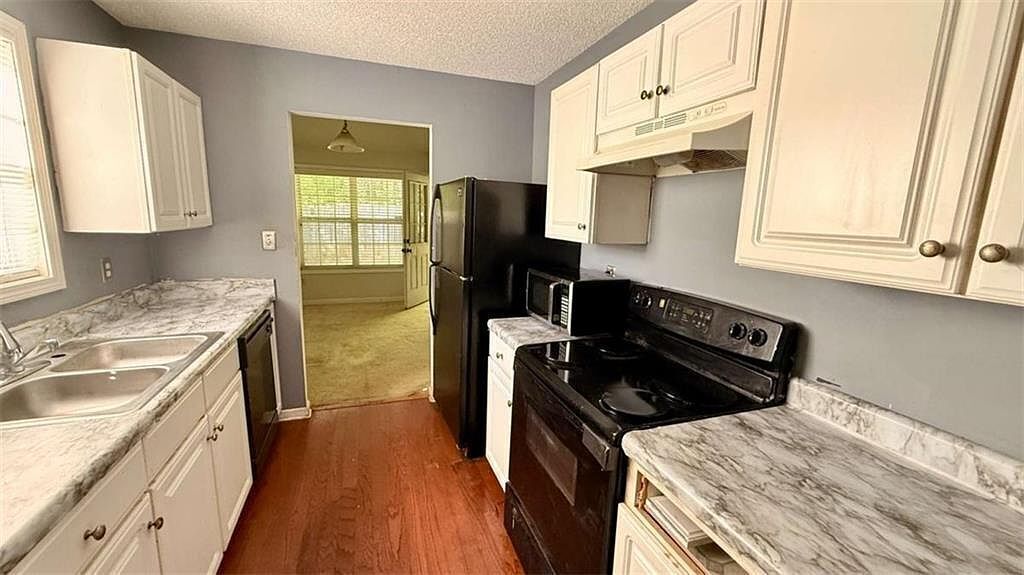 #XXXXhtmlcaption1880027