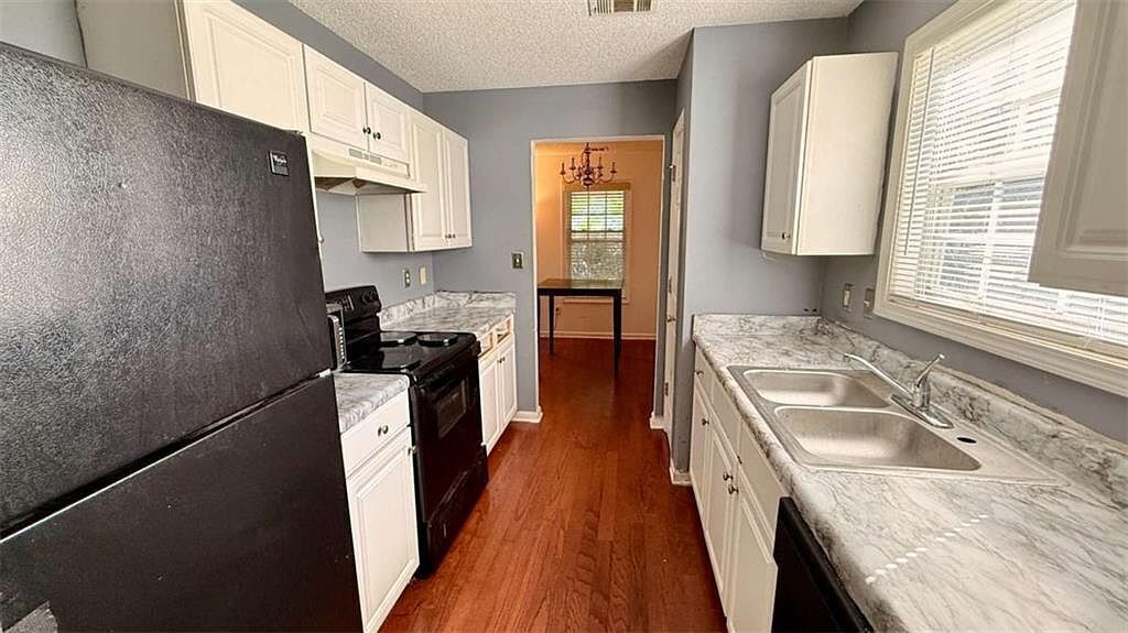 #XXXXhtmlcaption1880028