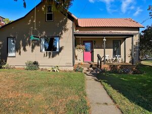 photo 1 of 602 W Bartlett St, Oakesdale, WA 99158