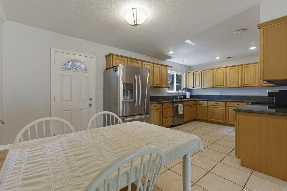 #XXXXhtmlcaption1880784