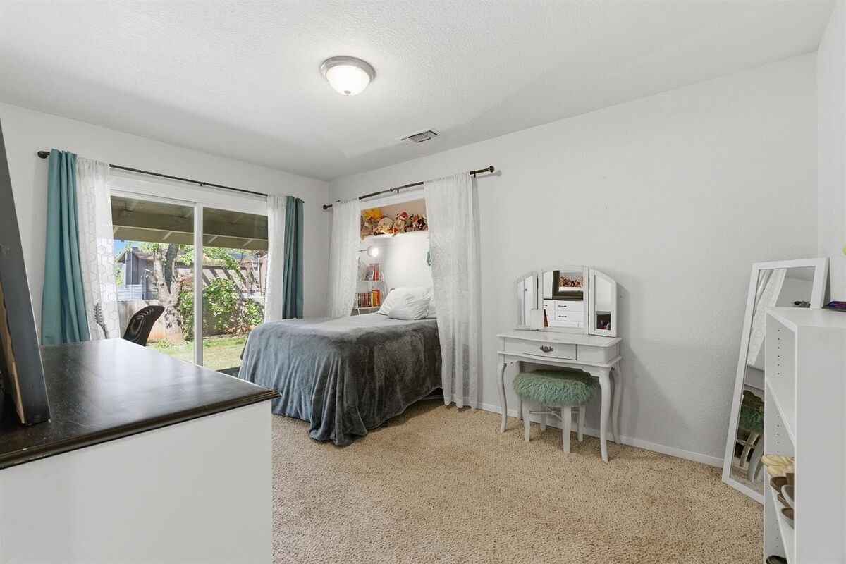 #XXXXhtmlcaption1880790