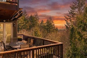 photo 1 of 9238 NW Murdock St, Portland, OR 97229