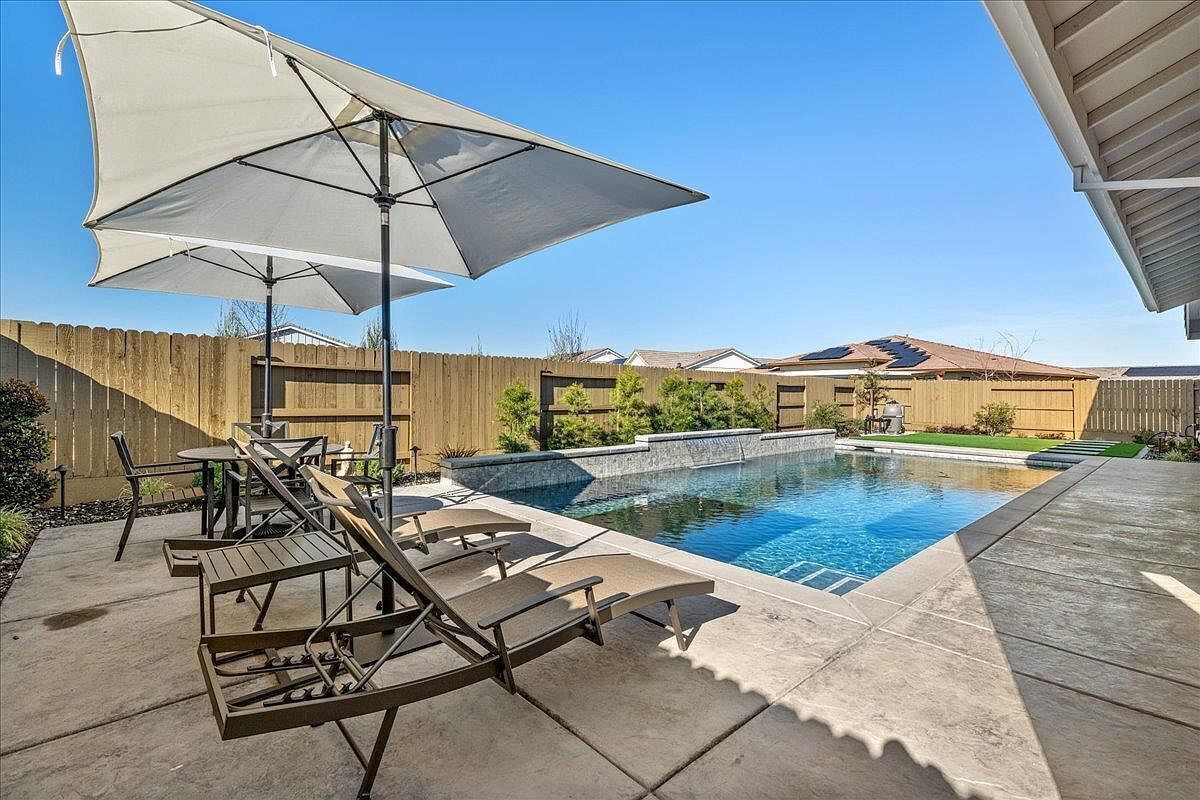 #XXXXhtmlcaption1883206