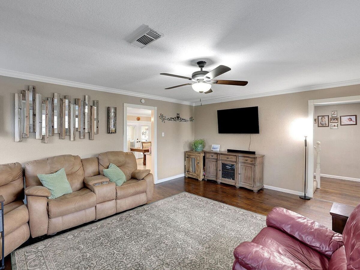 #XXXXhtmlcaption1883257