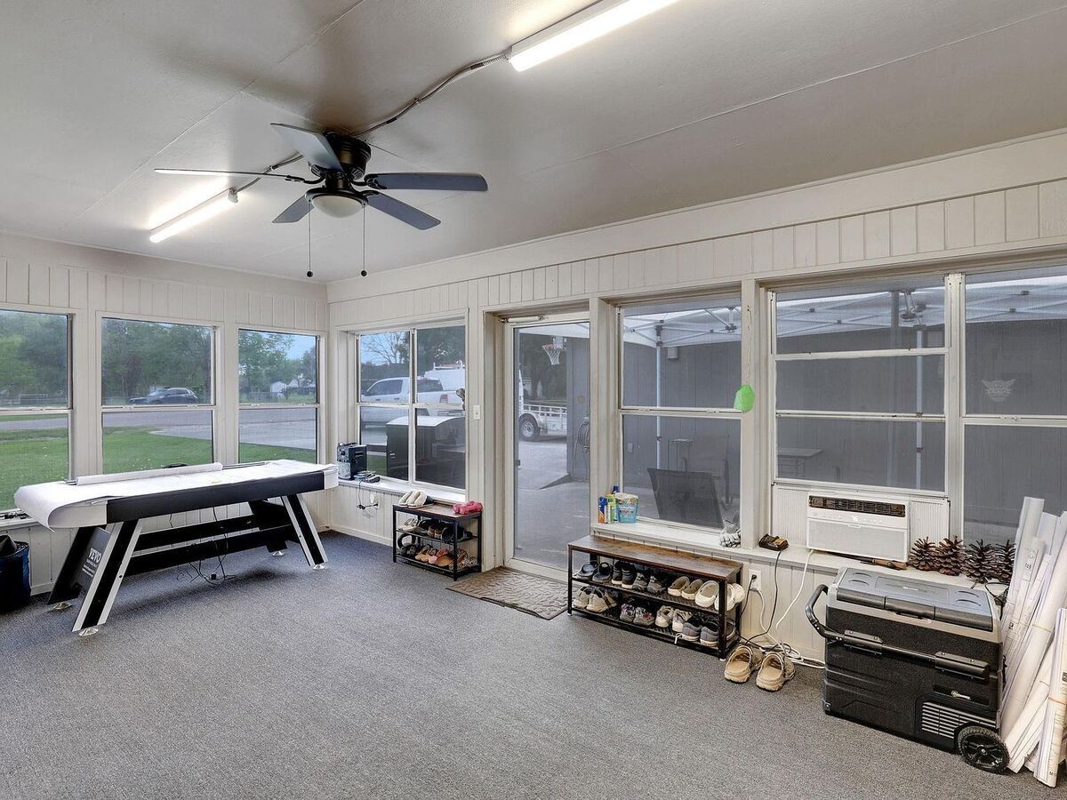 #XXXXhtmlcaption1883268