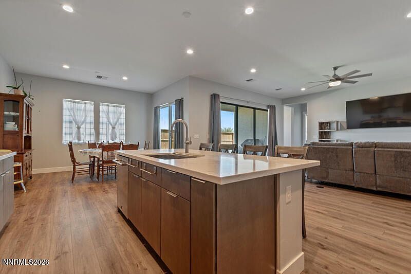 #XXXXhtmlcaption1883484