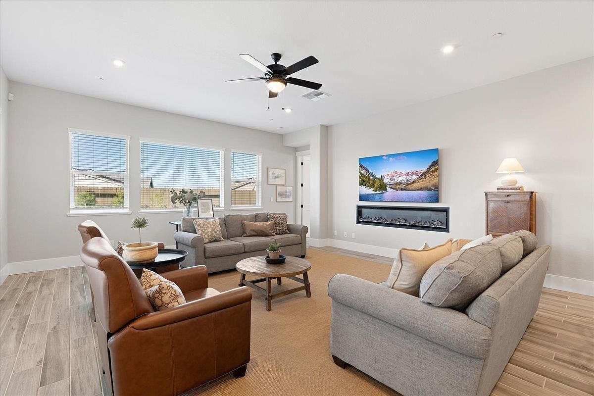 #XXXXhtmlcaption1884102