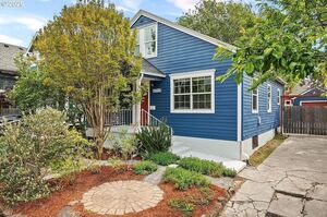 photo 1 of 4914 N Maryland Ave, Portland, OR 97217