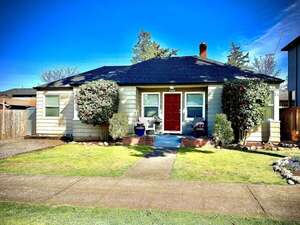 photo 1 of 6340 SE 77th, Portland, OR. 97206