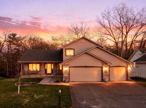 photo 1 of 2655 Barclay St N, Maplewood, MN 55109