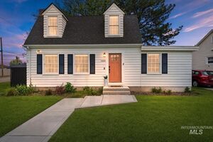 photo 1 of 1424 Arlington Ave, Caldwell, ID 83605