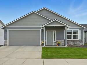 photo 1 of 1562 E B St, Deer Park, WA 99006