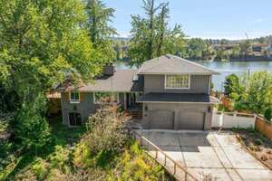 photo 1 of 5557 River St, West Linn, OR 97068