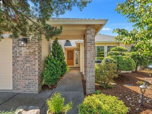 photo 1 of 12618 SW Peachvale St, King City, OR 97224