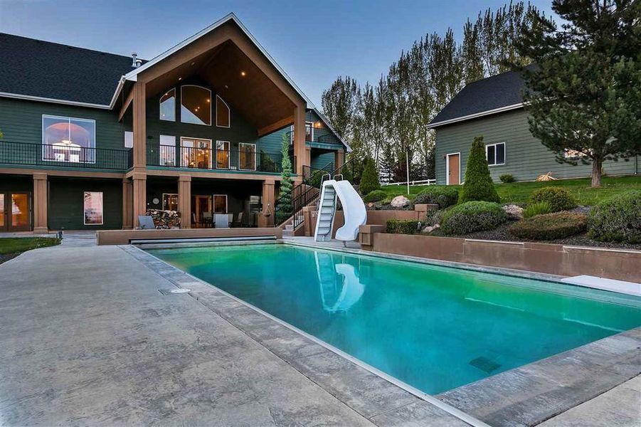 #XXXXhtmlcaption578993