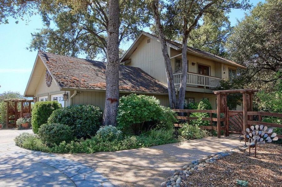 43701 Vista Hermosa Ct, Ahwahnee, CA 93601 MondoFlyers real estate flyer