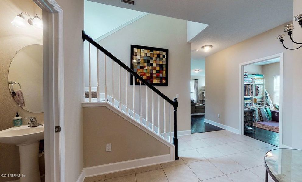 #XXXXhtmlcaption846975